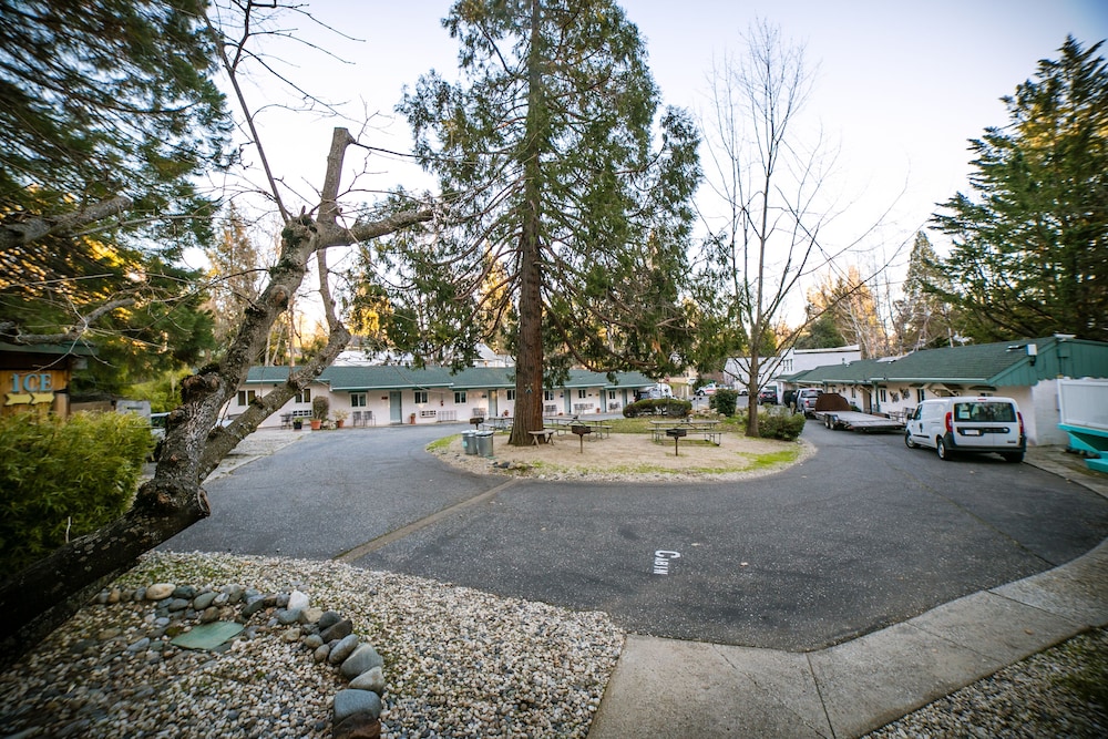 Outside Inn - photo 178