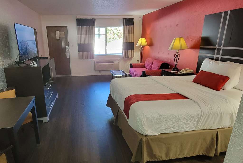 Ramada by Wyndham Mountain Home - photo 18