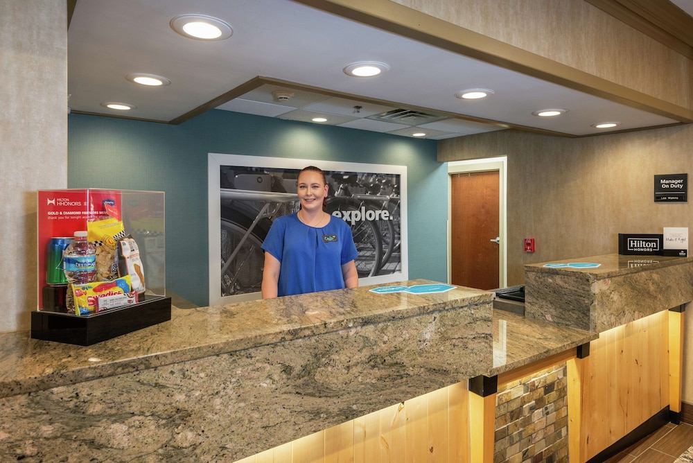 Hampton Inn Wilkesboro - photo 2