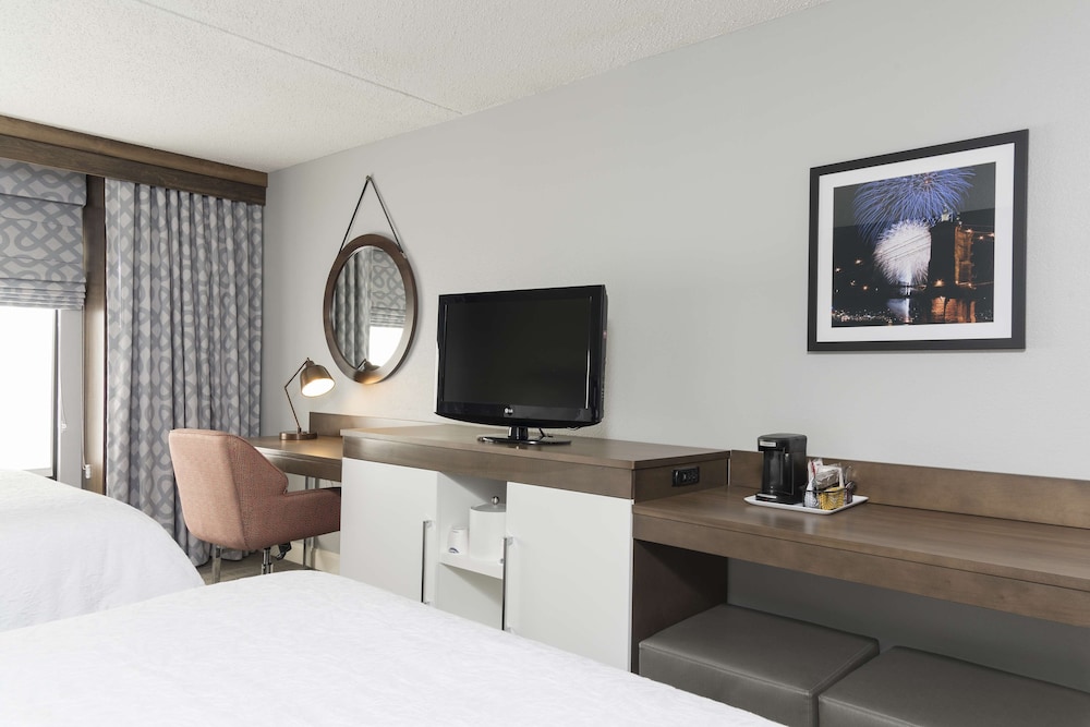 Hampton Inn Cincinnati Airport South - photo 13