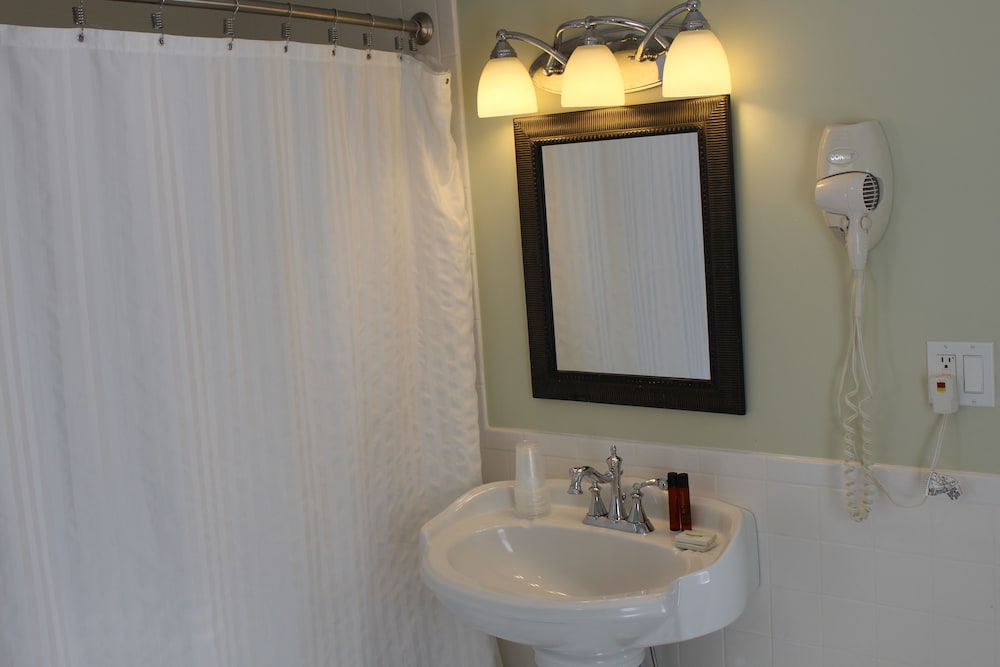 Catskill Seasons Inn - photo 92
