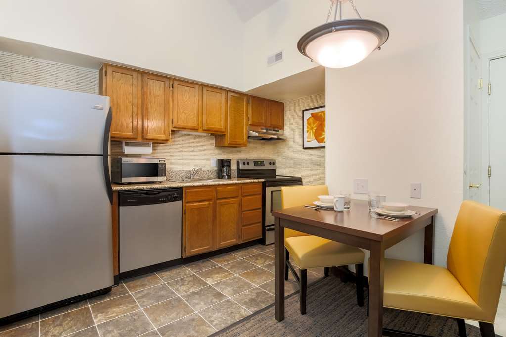 Hawthorn Suites by Wyndham Tinton Falls - photo 13
