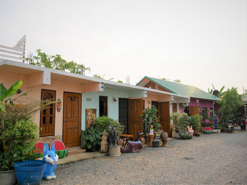 Kanokporn Resort — hotel in Sawankhalok