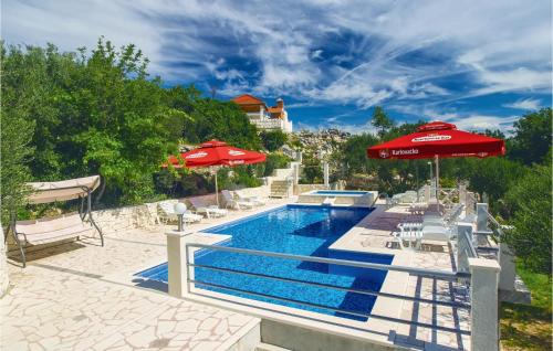 10 Bedroom Beautiful Home In Kucice — 4-Star Luxury Hotel in Omis, Croatia