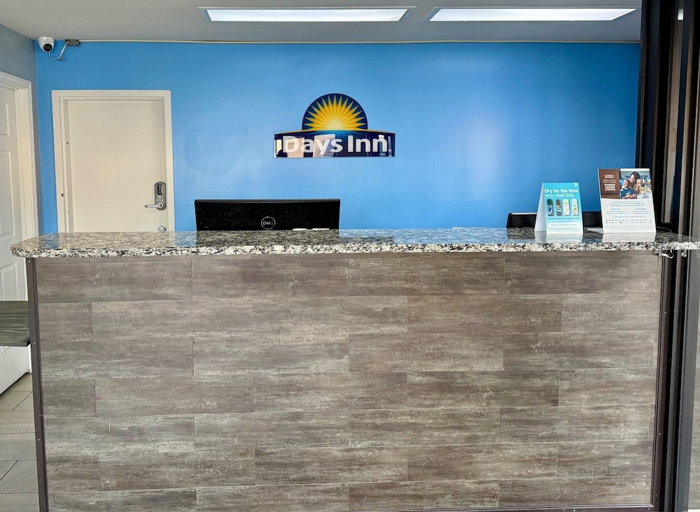 Days Inn by Wyndham Morristown - photo 3