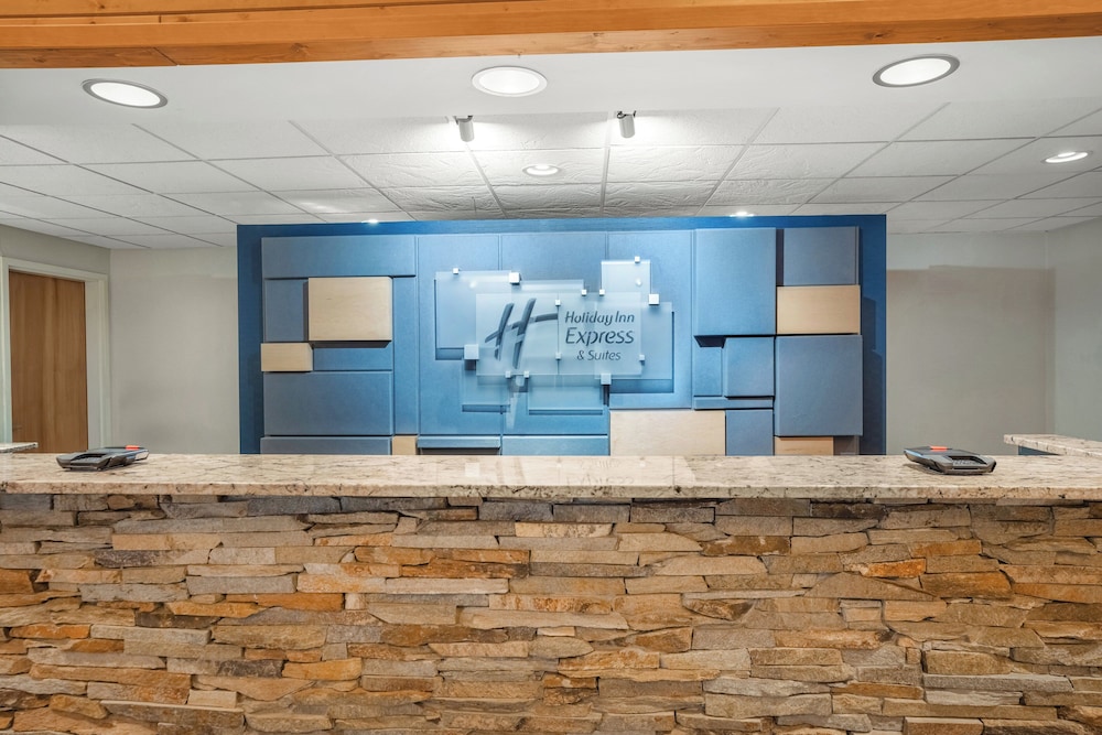 Holiday Inn Express & Suites Hayward by IHG - photo 108