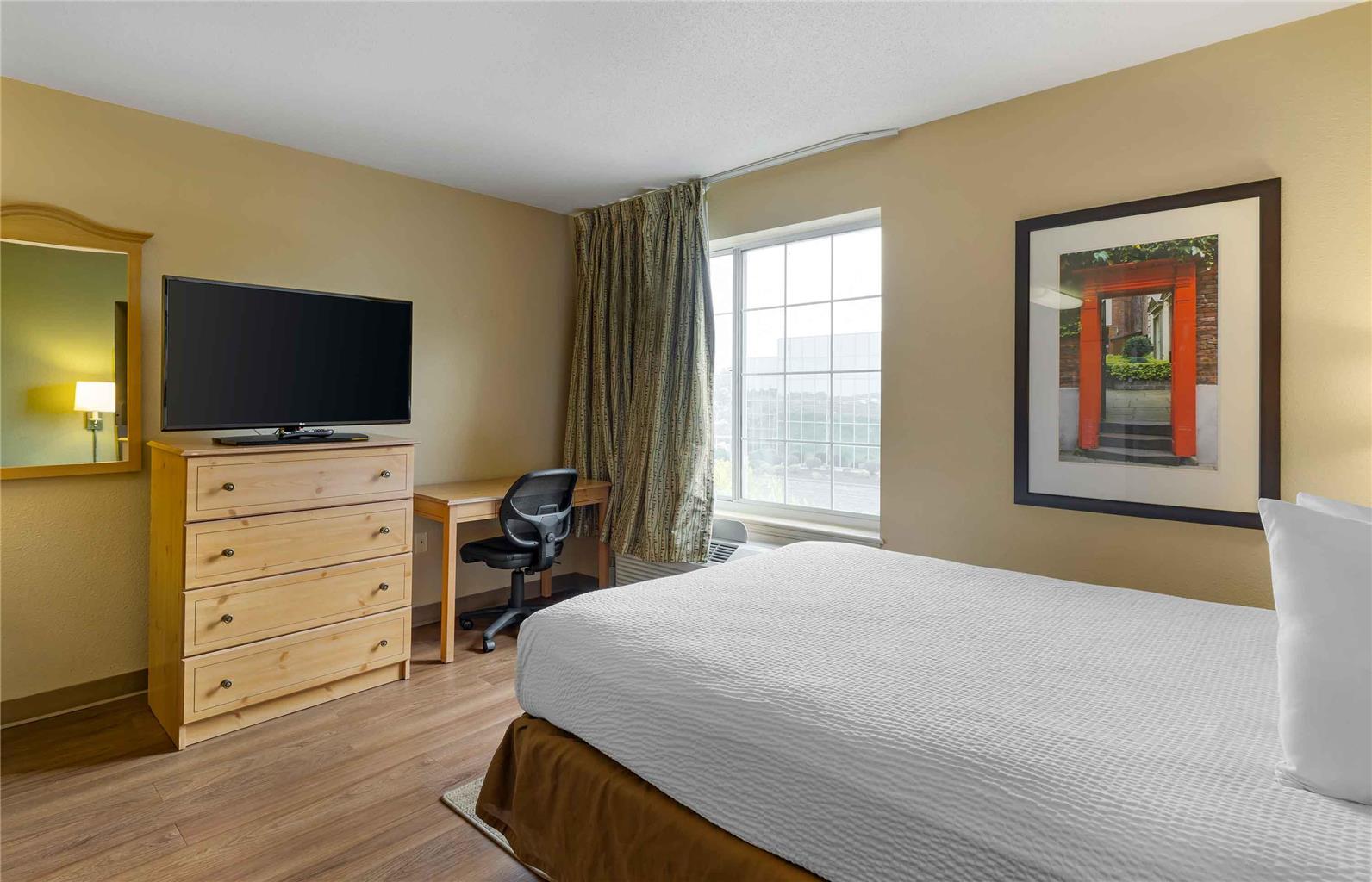 Extended Stay America Suites St Louis Westport Central - photo 12