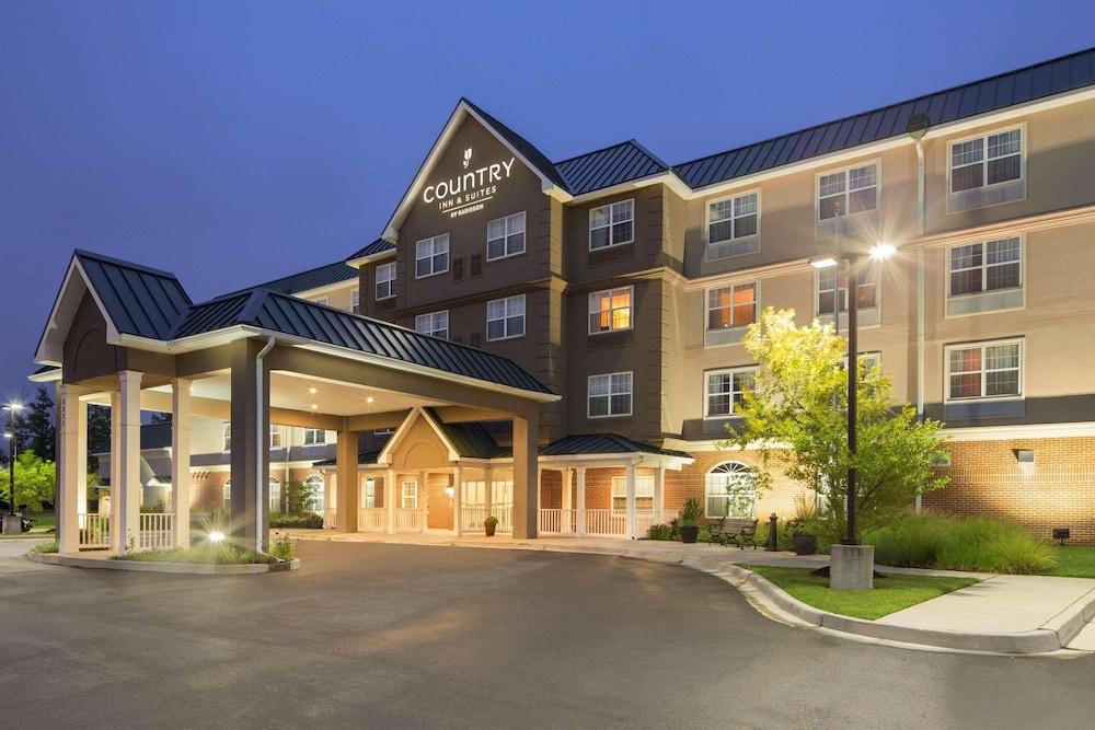 Country Inn & Suites by Radisson Baltimore North MD — hotel in Rosedale