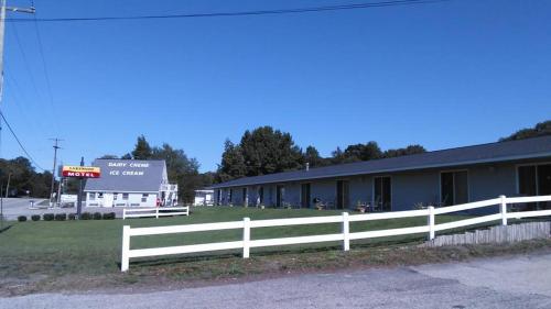 Motel Lakewood Inc. - photo 6