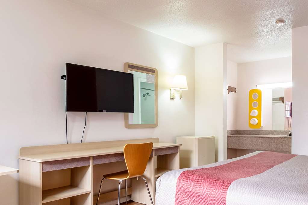 Motel 6 East Ridge TN - photo 14