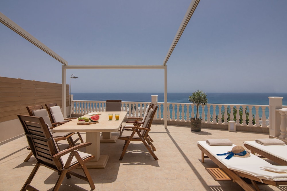 Posto Serene With Jacuzzi — Unknown City — photo 2
