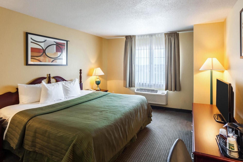 Quality Inn & Suites Lincoln North - photo 27