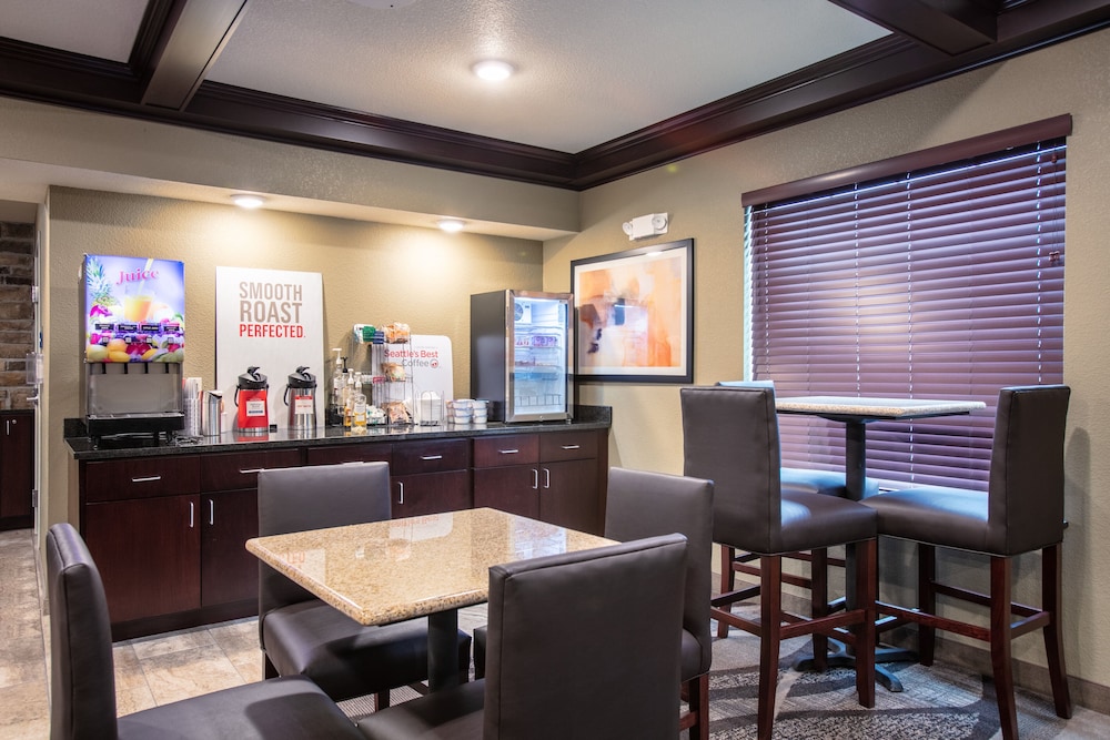 Cobblestone Inn & Suites Pine Bluffs - photo 36