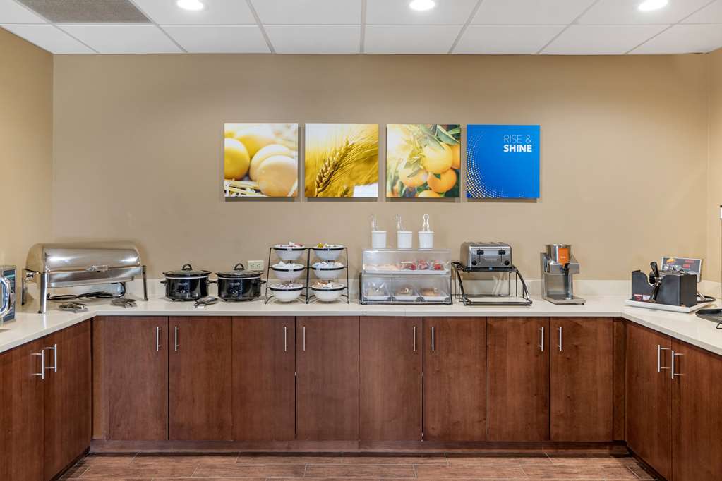 Comfort Inn & Suites Augusta - photo 29