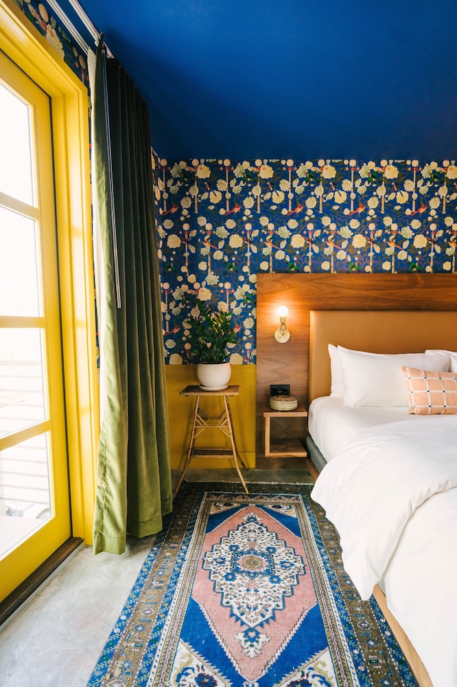 The Frances Modern Inn - photo 34