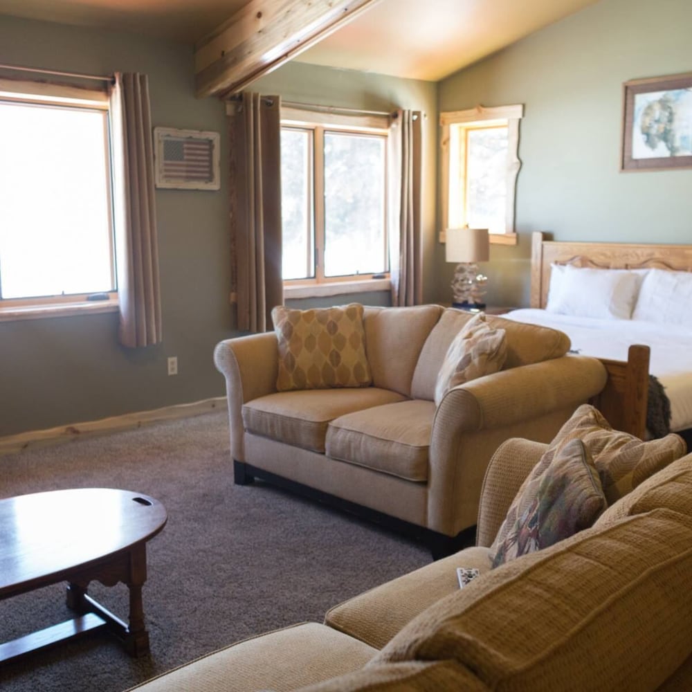 Arrowhead Mountain Lodge - photo 7