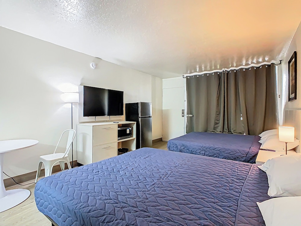 Quality Inn Davenport Maingate South - photo 8