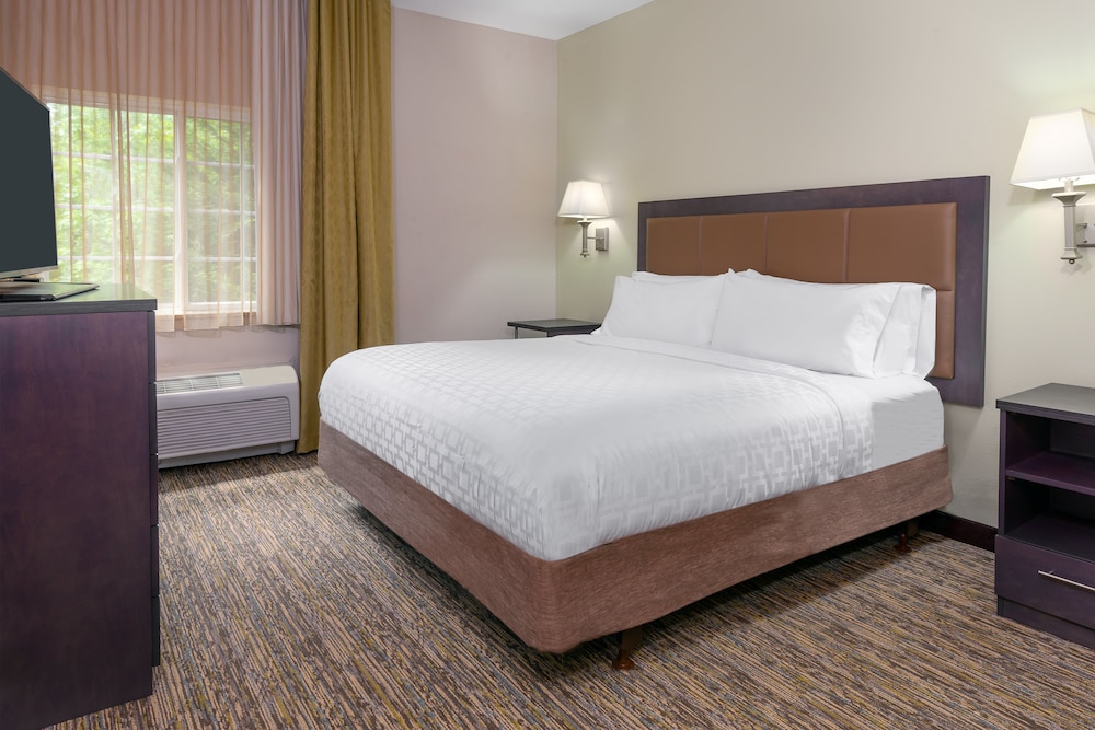 Candlewood Suites Athens by IHG - photo 20
