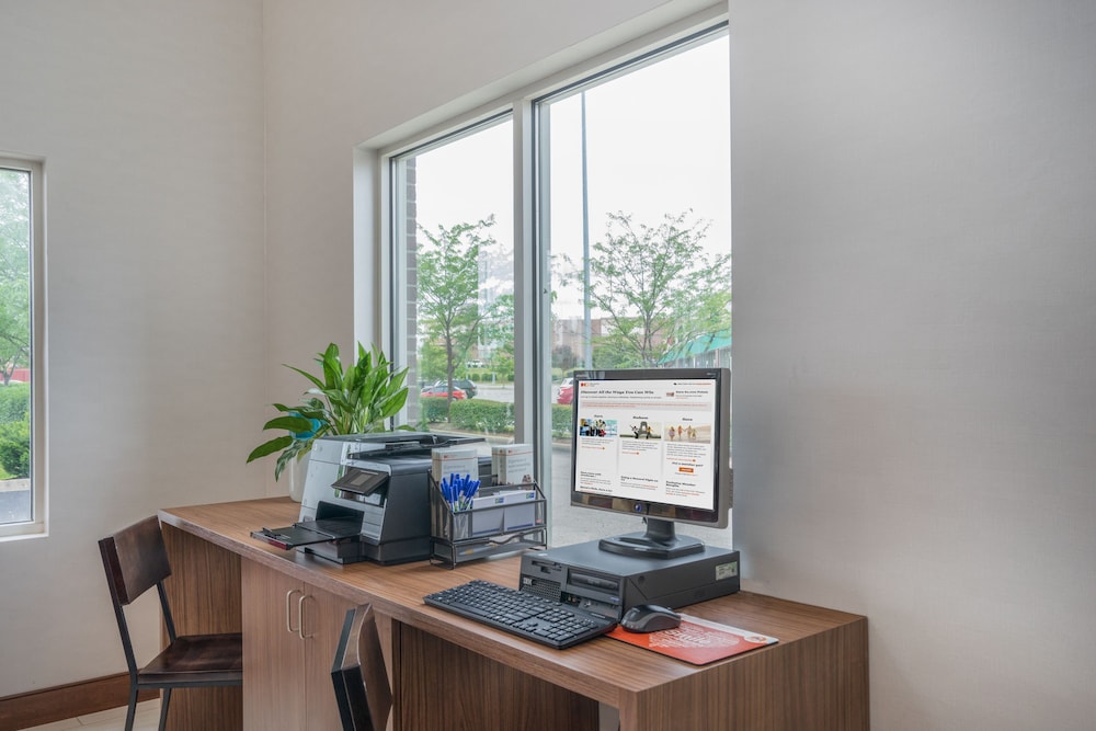 Holiday Inn Express Hotel & Suites Frankfort by IHG - photo 19