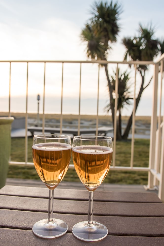 Inn of the Four Winds Oceanfront Seaside - photo 11