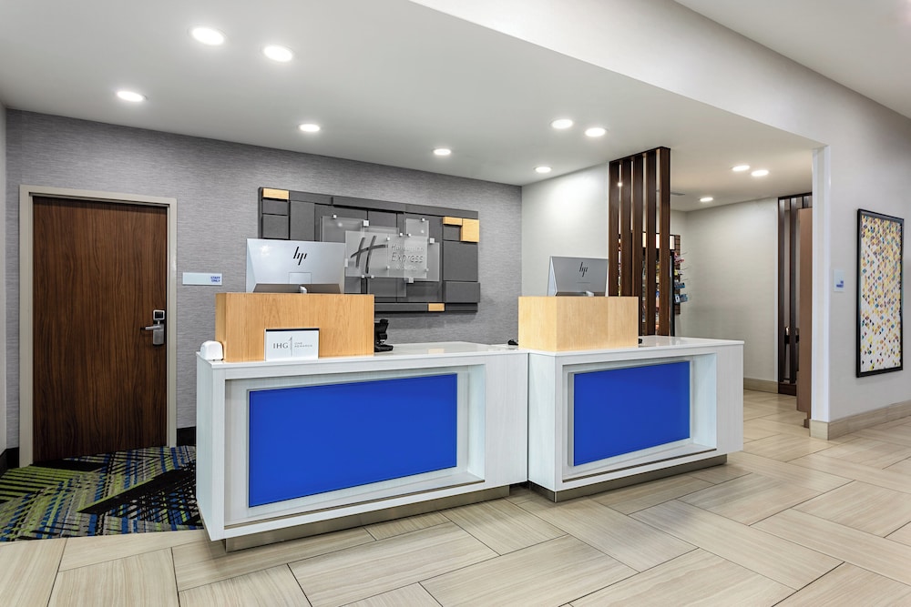 Holiday Inn Express & Suites Miramar - photo 36