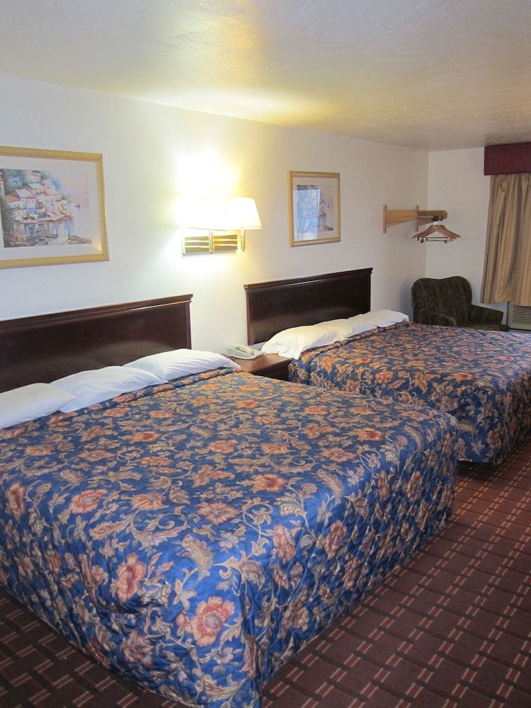Mountaineer Inn - photo 7