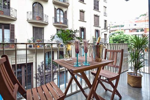 Apartment Barcelona Rentals Sarria Apartments Near Center — 4-Star Luxury Hotel in Barcelona, Spain
