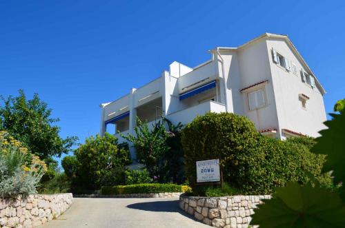 Palit Apartment 2 — 4-Star Luxury Hotel in Rab, Croatia