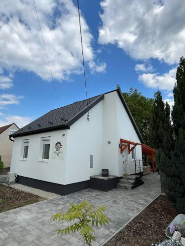 Ezerjó Házikó — Nyul — photo 5