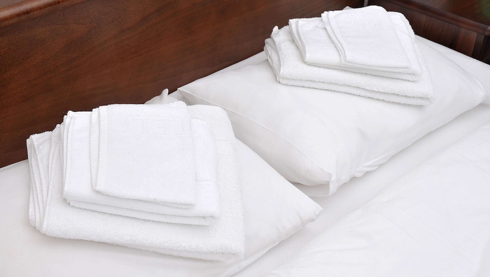 Dynasty Suites Hotel Riverside - photo 28