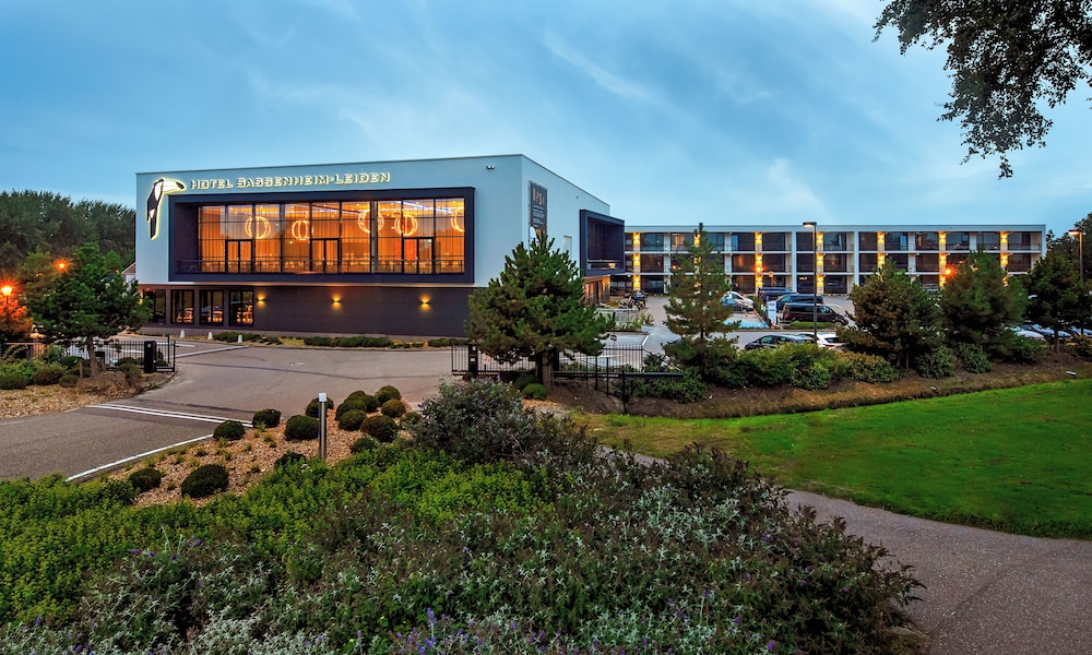Van der Valk Hotel Sassenheim Leiden — 4-Star Luxury Hotel in Sassenheim, Netherlands