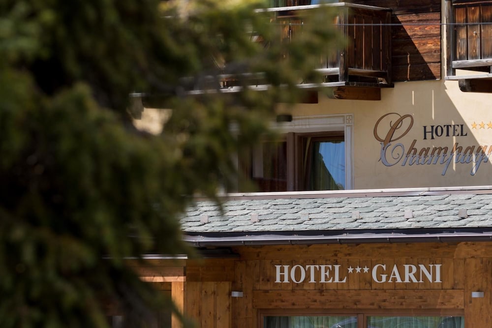 Hotel Champagne — Livigno