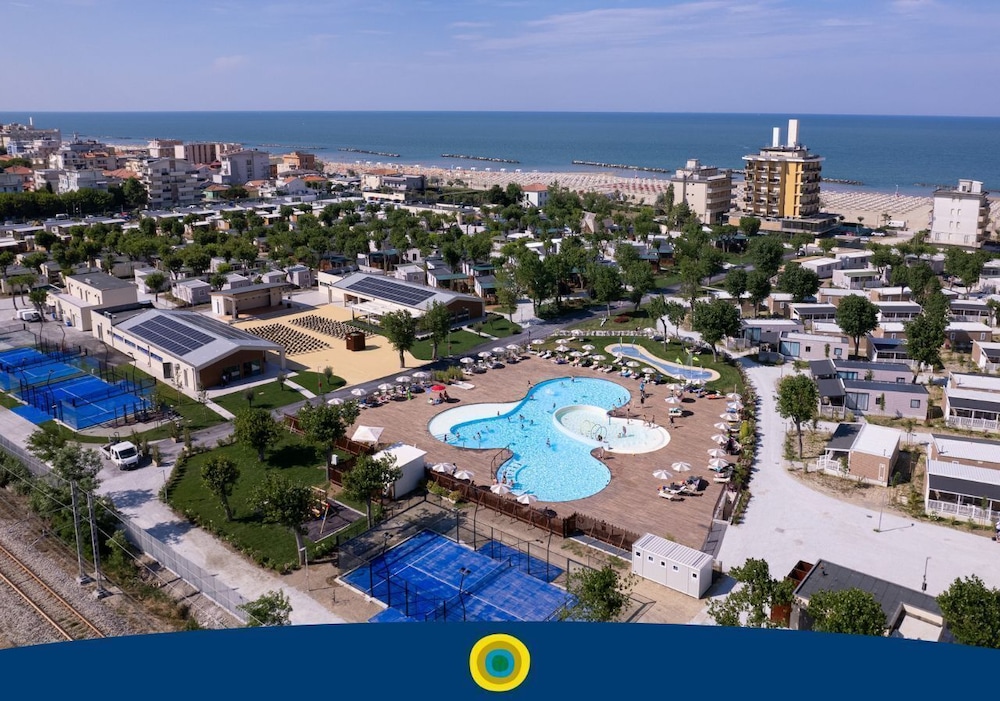 Club Del Sole Rimini Family Resort — carbon neutral stay, Rimini