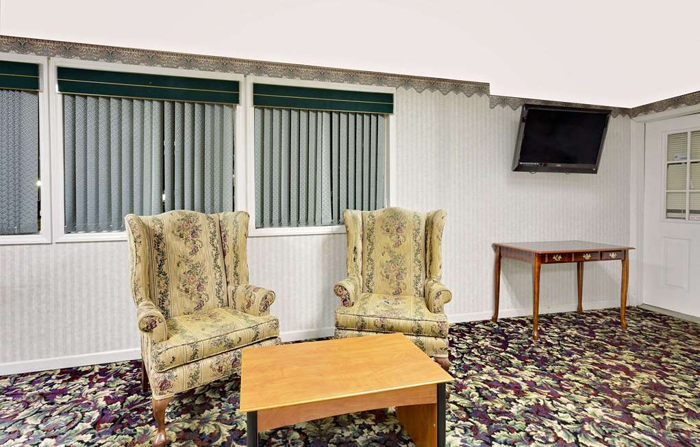 Knights Inn Madison Heights VA - photo 3