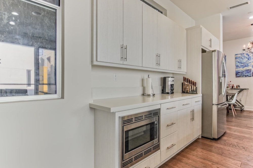 Applewood Silver Lake 2BD Hollywood - photo 10