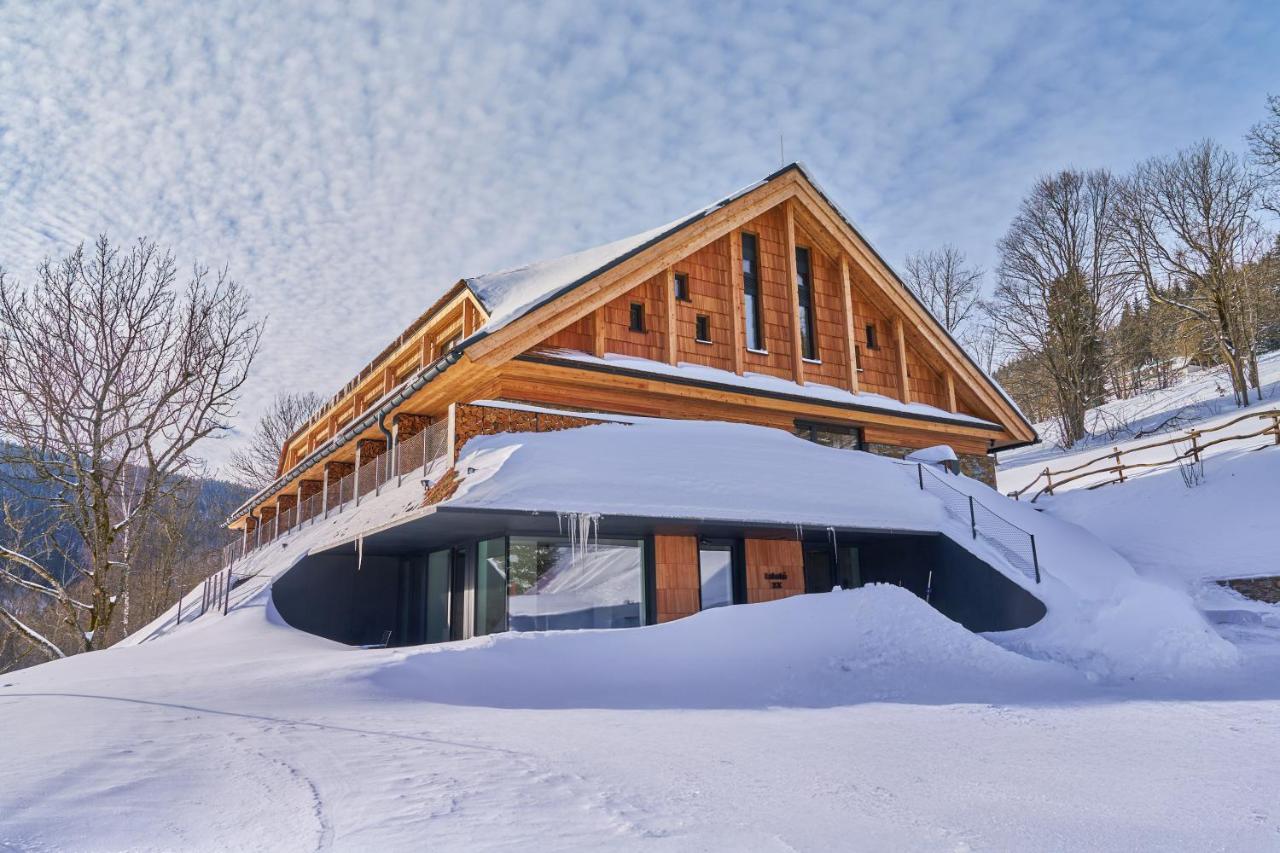 Labská 20 apartmánový dům — 4-Star Luxury Hotel in Spindleruv Mlyn, Czech Republic