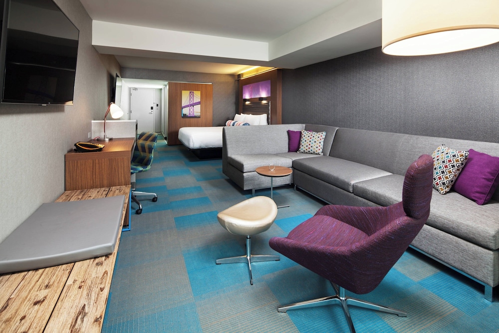 Aloft San Francisco Airport - photo 10