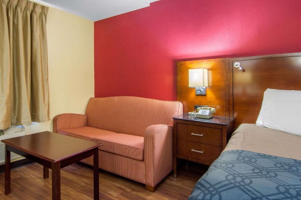 Travelodge by Wyndham Forsyth - photo 5