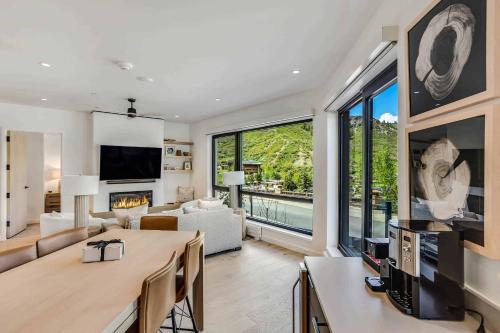 Electric Pass Lodge 106 by Snowmass Mountain Lodging — 4-Star Luxury Hotel in Snowmass Village, United States
