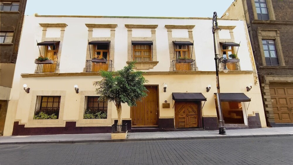 Casa Donceles Apartments & Suites Alojamientos ideales para familias y grupos — 4-Star Luxury Hotel in Mexico City, Mexico