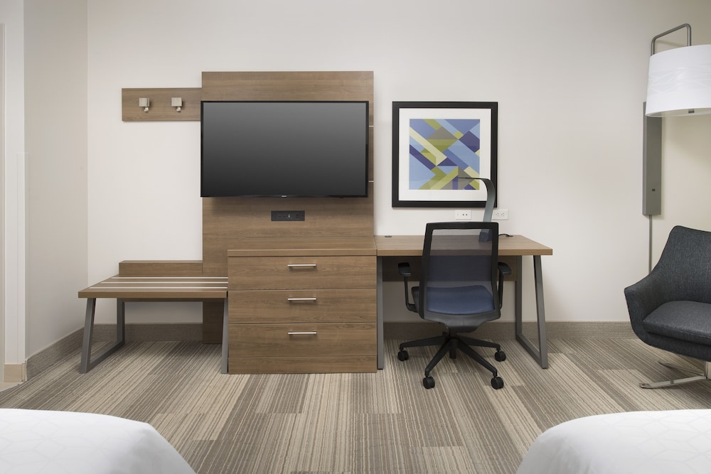 Holiday Inn Express Jacksonville Beach by IHG - photo 12