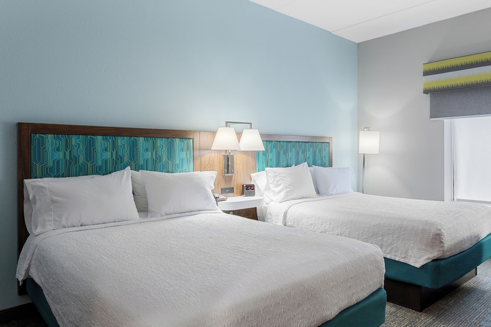 Hampton Inn Front Royal - photo 30
