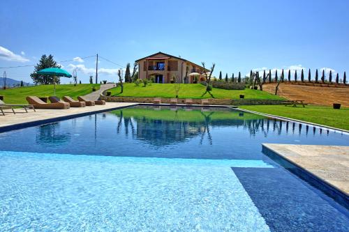 Villa Campana by PosarelliVillas — 4-Star Luxury Hotel in Villamagna, Italy