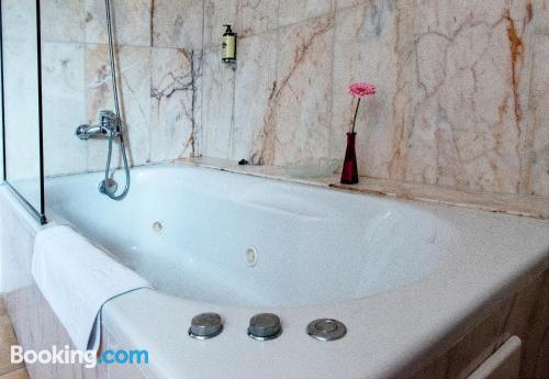 Hotel Restaurant Can Ceret — hotel in Sant Pere Pescador