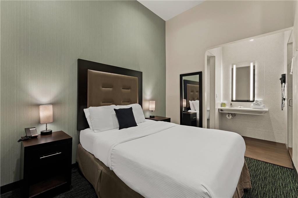 Quality Inn Philadelphia Center City - photo 13