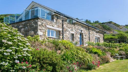 Ty Gan Y Mor — Nefyn