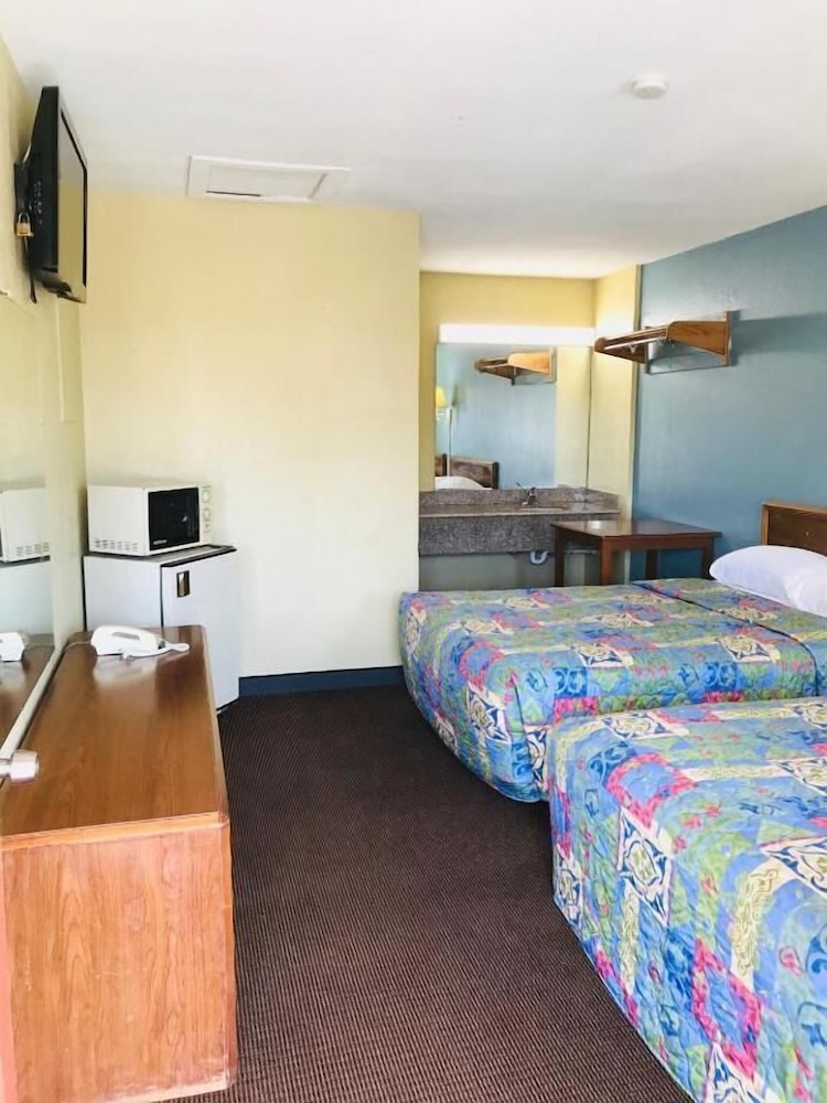 Roosevelt inn Motel - photo 13