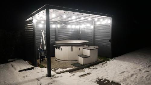 Domek Na Wyacznosc Bania Z Jacuzzi Pobyt Gory Jezioro Las — Lesna
