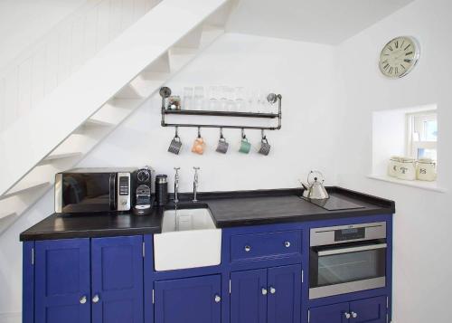Host & Stay Harbour Cottage