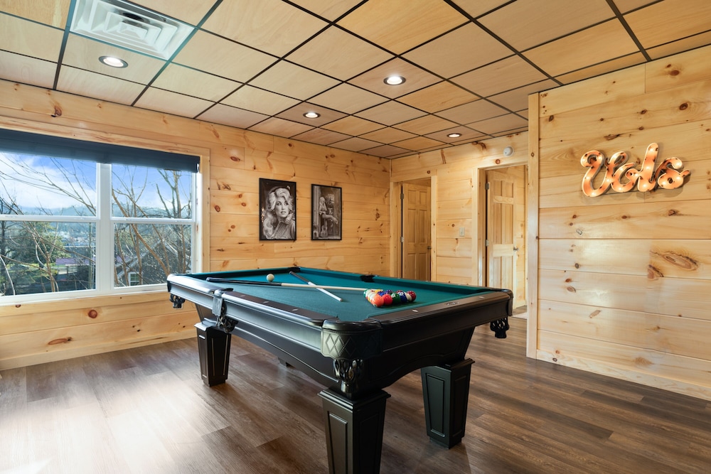 Parkway Paradise w Private Hot Tub - photo 40